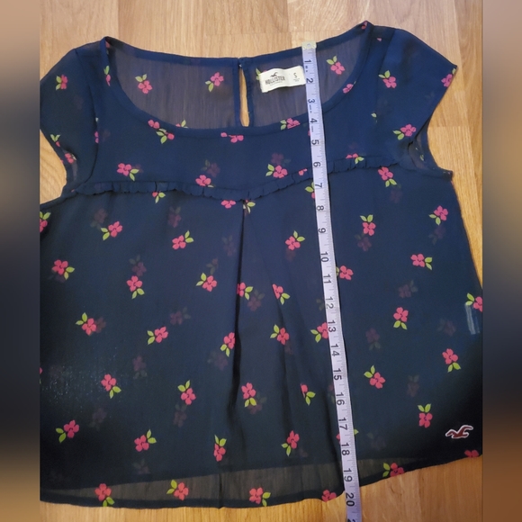 Hollister top - Picture 5 of 6
